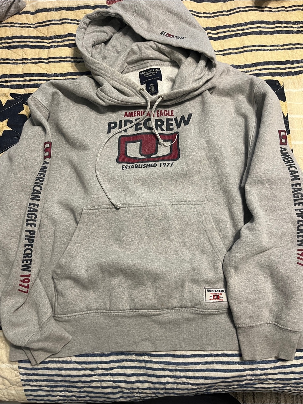 American Eagle Outfitters Gray Pipecrew Pullover Hoodie with Red Accent